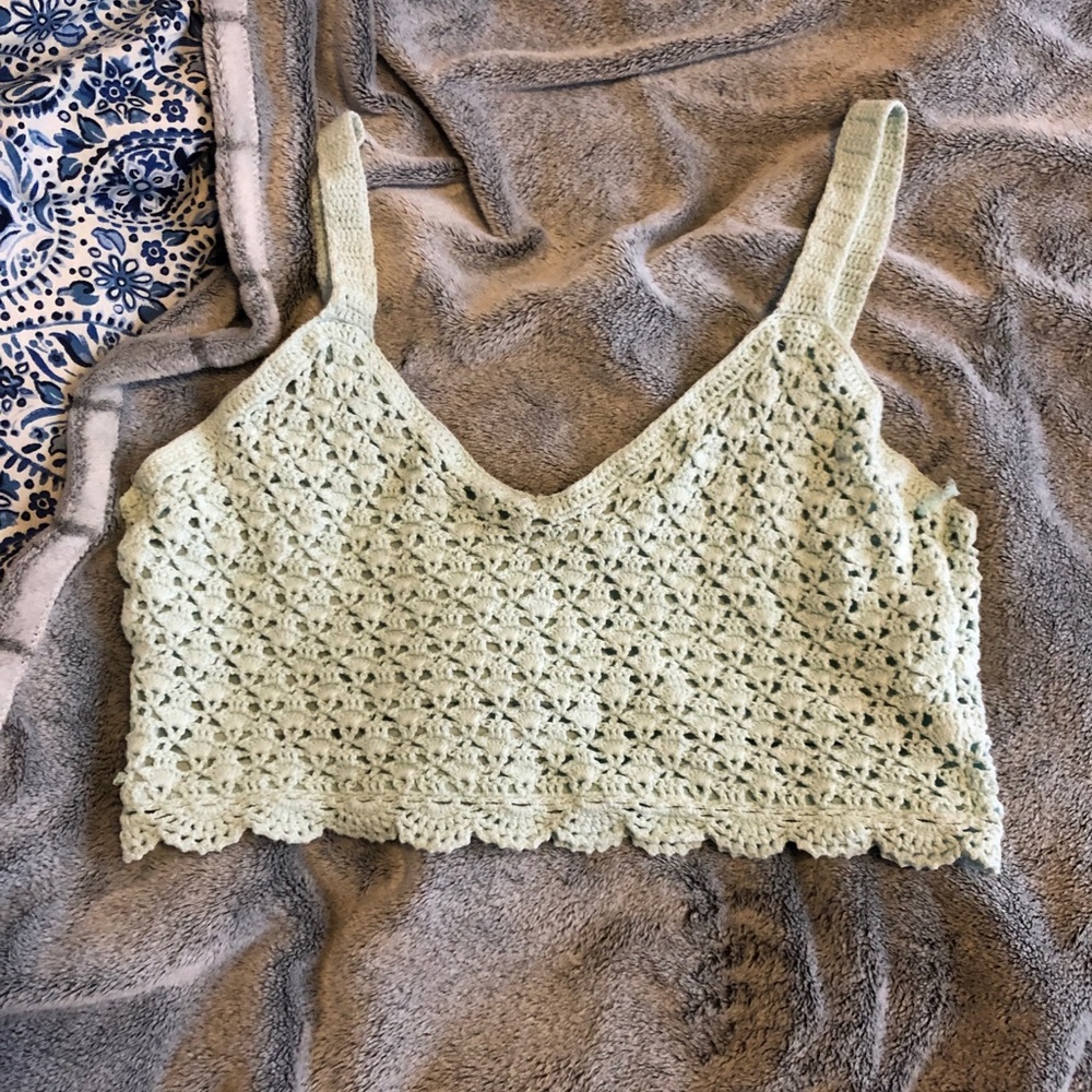 lace crop tank
